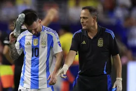 梅西罕见躺冠！生涯45冠史上第1，美洲杯完美谢幕：7次参赛2冠3亚图片