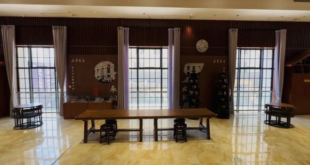 陪伴三代天津人！和平路新华书店焕新归来，记者带您体验