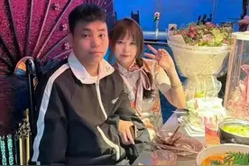胖猫和谭竹的事，也许是男女关系的程碑性，或引发舔狗经济崩盘图片