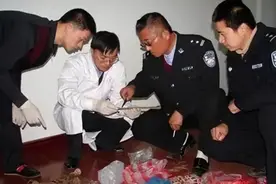 06年女校长在阁楼发现白骨，才知与死人同住10年：凶手竟是我女儿图片