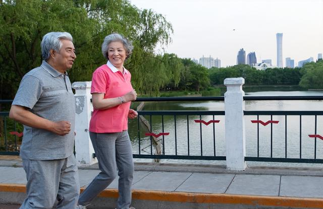 医生发现：若每天早上都去跑步，用不了多久，身体或有这6个变化