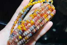 五彩斑斓的文玩玉米，不仅好看，手感超棒，用处多多。图片