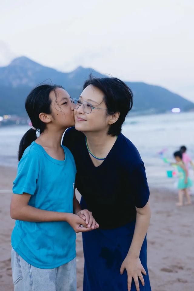 袁立公益 | 我身上有个不可战胜的夏天