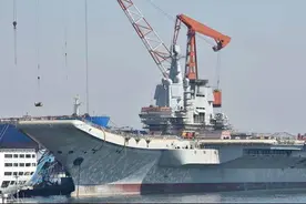 中国005型航母2025年下水？美媒：颠覆性技术加持，满载超10万吨图片