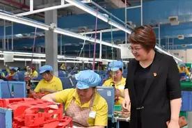 让乡村姐妹在家门口挣钱，她把工厂变成职工的“家”图片