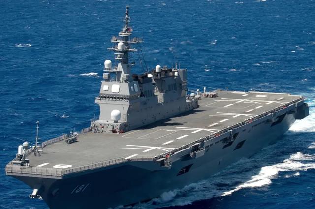 一声不吭造7艘准航母	，美国才发现，真正对手已成闷声干大事的它