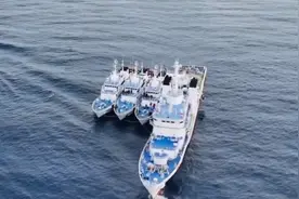 四艘菲海警船并联，第二个仁爱礁已成既成事实，唯火烧赤壁可破解图片