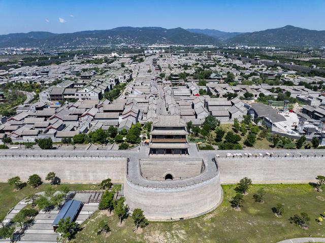 太原古县城植物园订票价，登城墙15元入园50元，征求票价贵不贵
