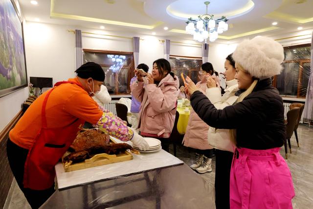 阿木尔林业局引八方游客赴冰雪之约