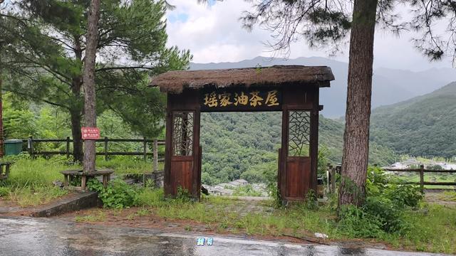 摩旅夫妻的在路上：从晴空万里到暴雨倾盆，我们在山水间读懂彼此