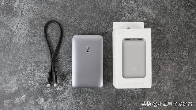 手机大电池时代还需要充电宝吗？