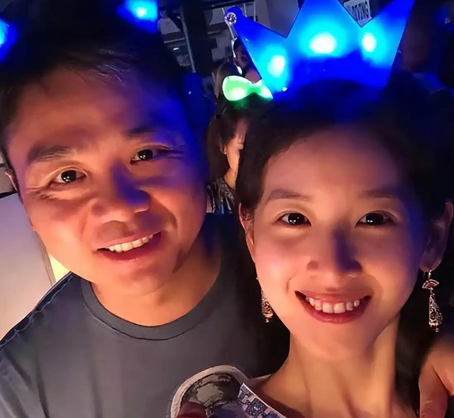 亲情和金钱那个重要？就算是刘强东，也曾在节目中表示对儿子愧疚