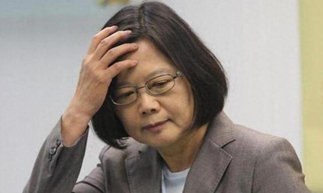 事态严重了，日本连开3枪，蔡英文已离岛	，解放军通牒发往东京