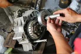 “帕萨特和亚洲龙”哪个更胜一筹？内行人：跑个8年，差别很明显图片