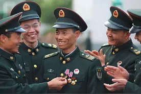 那些“一级军士长”一定比较厉害！他们都能享受哪些待遇呢？图片