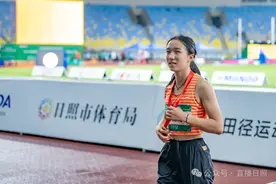 “中国最强初中生”！15岁陈妤颉在日照创纪录夺金！图片