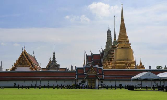 泰国“国母”逝世！一年的官方哀悼？想去旅游，这些指南一定要看