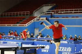 老有所乐，老有腔调！重阳节，这群热爱乒乓的人又聚到了一起图片