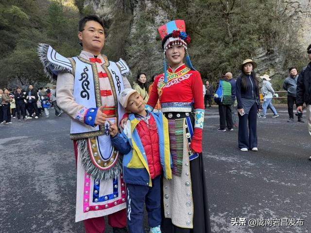 这么近 那么美 漫游官鹅赏山水 | “五一”畅游宕昌，揽尽山水诗意风华