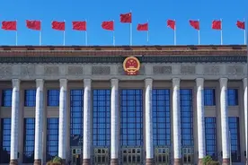 震撼！国务院出手，辅警薪资大逆袭，这波福利超乎想象图片