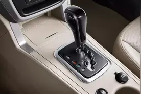 自动挡上的P、R、N、D、S、L是啥意思？教你一句朗朗上口的口诀图片