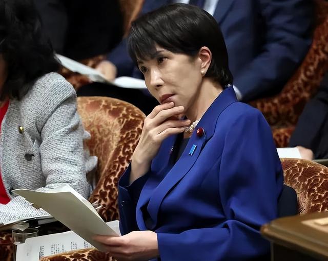 报复来了，高市准备出王牌：半导体制造关键材料，中方别想进口了