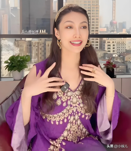 偷税暴雷！“捞女教母”靠毒鸡汤年入1.4亿，如今下场大快人心
