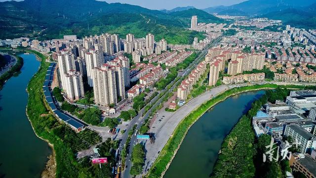 世界工厂散装东莞:28镇互殴,但随便一个就能单挑北方地级市!