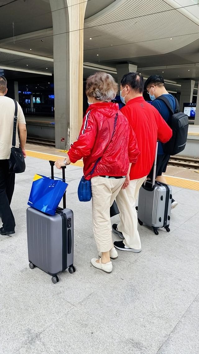 退休后别闲着！这5个低成本的旅行地，适合和老伴一起慢慢逛