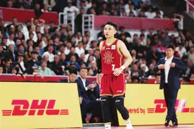 “三分王”原帅再写新纪录 三分球总命中数1039个 位列CBA联赛历史第十位图片