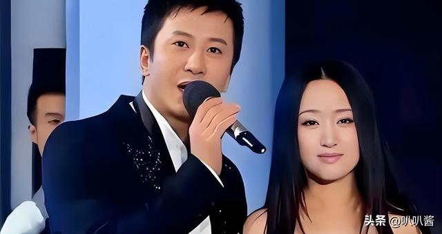 他8次上春晚	，作死被捕入狱，如今56岁无人问津，沦落到四处走穴