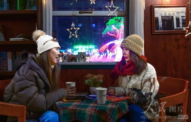 呼和浩特一日游：滑雪赏灯看冬捕