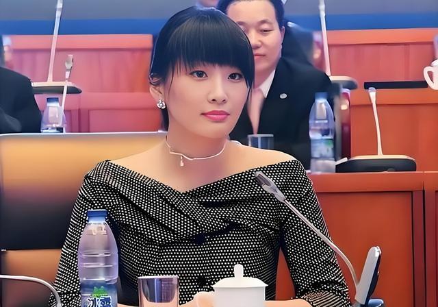 杜建英没想到，新掌门人是许思敏，他是宗馥莉一手提拔，能力超强