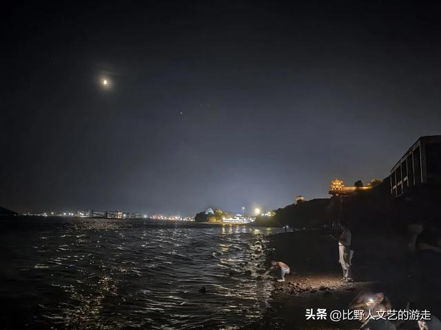 出关，千万避开京哈修路，车少景美；住锦州，独特视角看她的奇幻