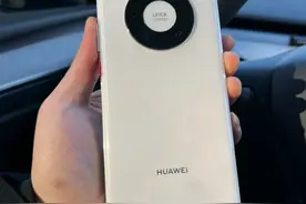 还有在用华为Mate40的吗？鸿蒙5.0更新在即，但这次真的悬了图片