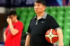 中国女篮教练组名单公布:宫鲁鸣任主教练，苗立杰任助理教练！图片