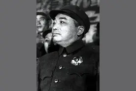 1951年，彭老总要枪毙周总理女婿，周总理急电：押回国内处理图片
