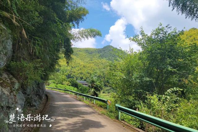 浙江宁波雷虎岩下的古村，犹如被遗忘的山中明珠，堪比世外桃源