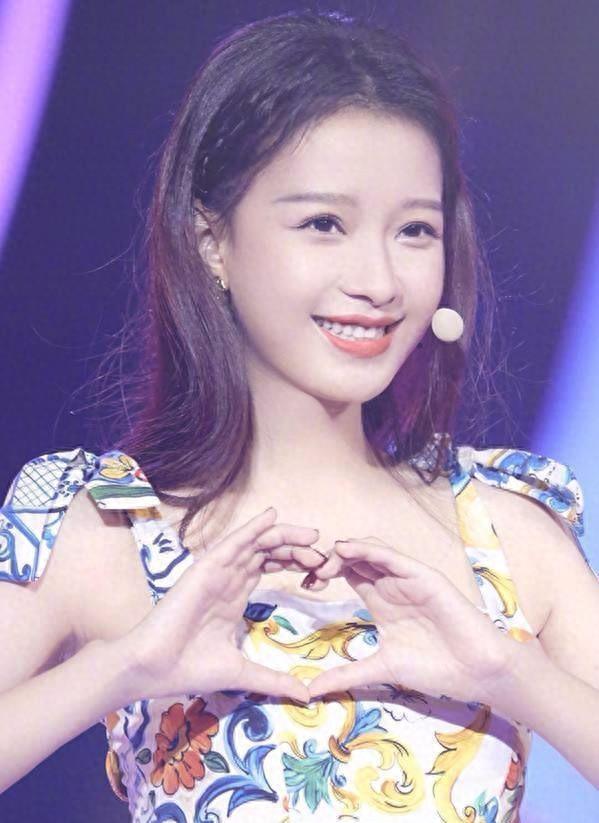 王京花没想到，13年捧不红的儿子董子健，如今却给她狠狠争了口气