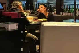 刘烨：为照顾重病外国妻子息影3年，现在妻子43像50，仍不离不弃图片