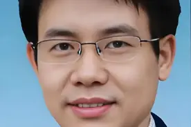 后续！李佩霞事件牵出万年县副县长，16岁当公务员，内幕惊人！图片