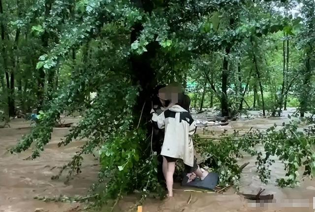 各个不听劝！13人露营致遇难后续：知情人曝内幕，原本有一线生机