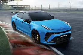 新车 | 领克03+Racing推出Cyan蓝专属定制车漆选装及限时购车权益图片