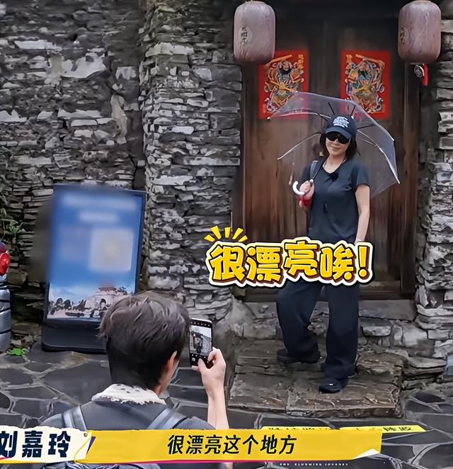 跟着《一路繁花2》打卡花溪~复刻姐姐们同款秋冬美景！