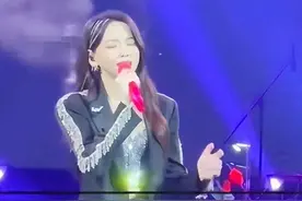 于文文紧身裤遭非议，私处轮廓曝光引骂战，网友直呼不雅！图片