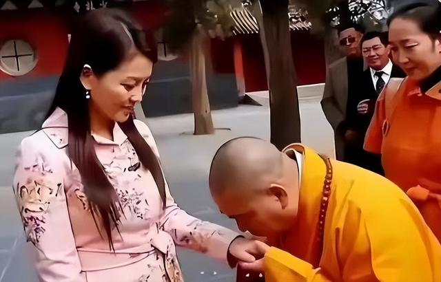 不到40天，佛协四次公开处刑释永信，只可惜这5个女人倒了大霉
