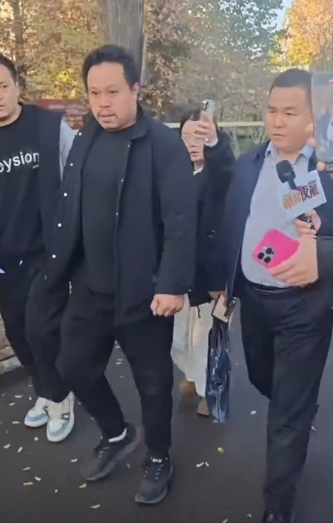 凶手认罪了！一家五口被邻居害，最小被害者3岁，男子失去父母妻儿：只求死刑立即执行