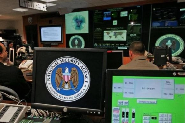 转向了？特朗普主动还油轮，白宫释放俄公民，美国第一次做出妥协