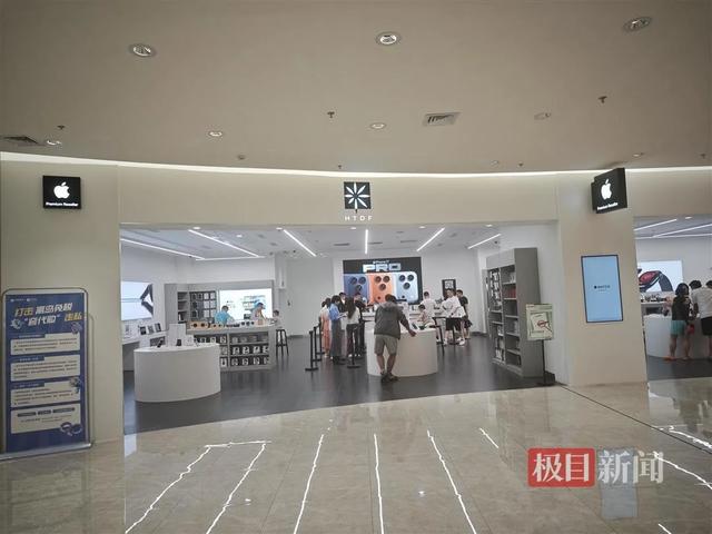 海南封关首日实探三亚免税城: 免税价叠加消费券, 苹果手机最高可减2140元