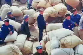 时光飞逝，农村惊现“三提五统”账单，见证了农民的贡献图片